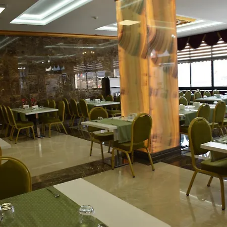 Hotel Iscetas 3*