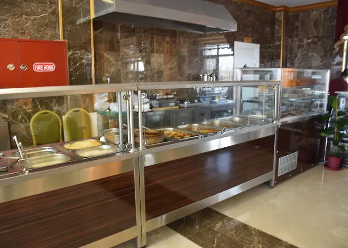 Отель Iscetas 3*