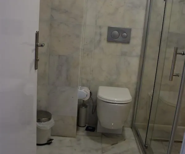 Отель Iscetas 3*