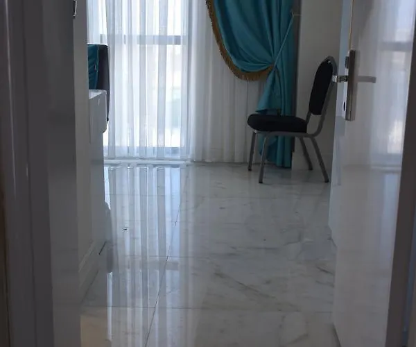 Отель Iscetas 3*