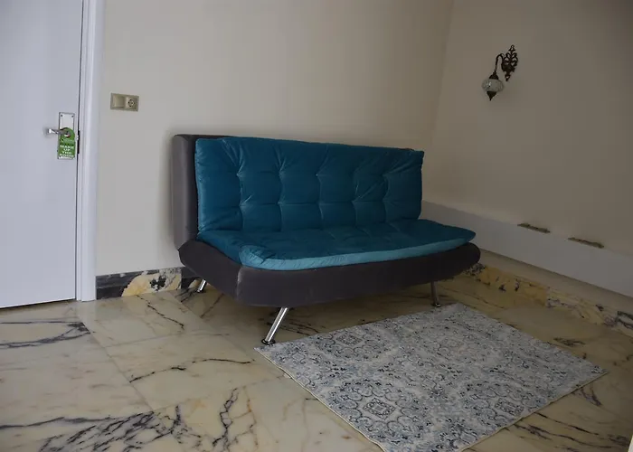 Отель Iscetas 3*